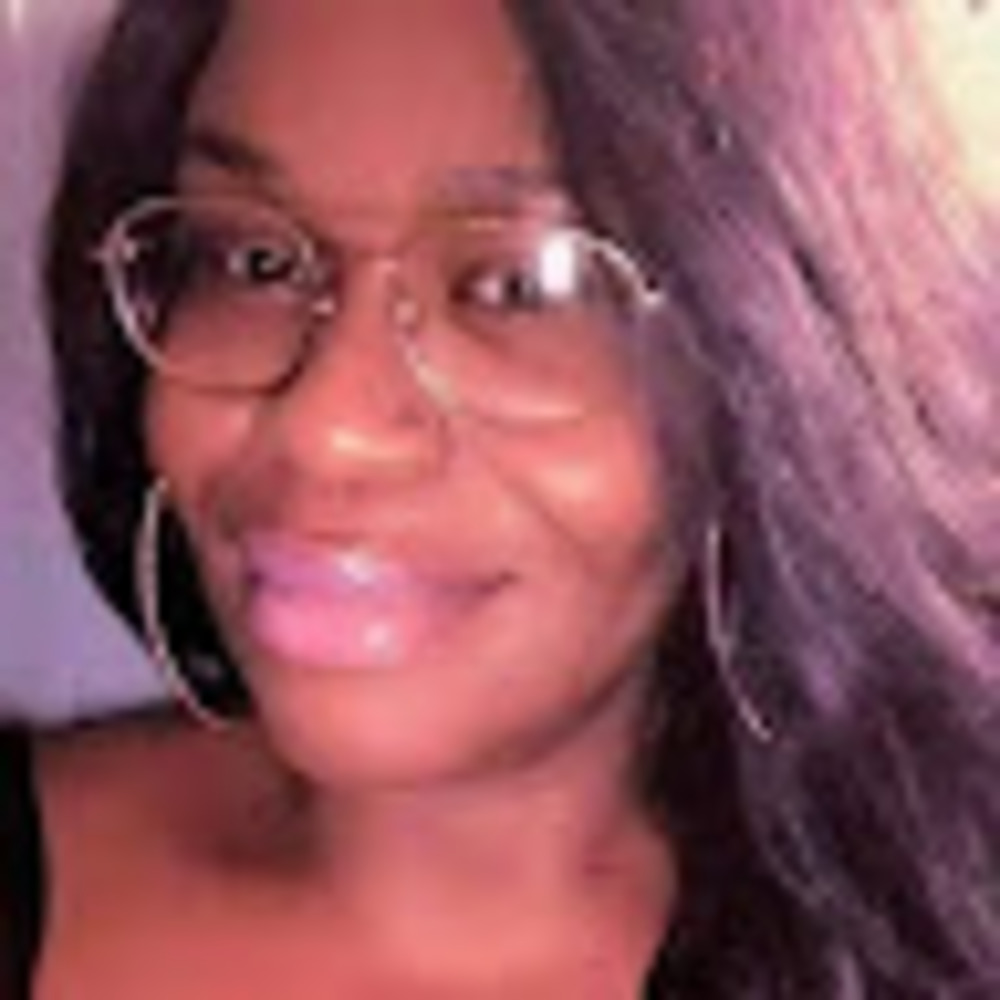 Meet your Posher, Kendra